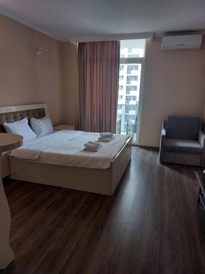 City Centre Apartment Batumi Exterior photo